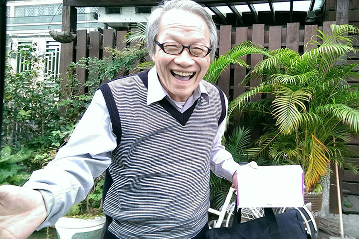 徐弘洋雖已年屆70，但精神、行動力不輸年輕人，有他在的地方就充滿歡笑。